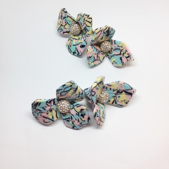 NWOT Anthro Lele Sadoughi Floral Earrings Clip on - Picture 4 of 6